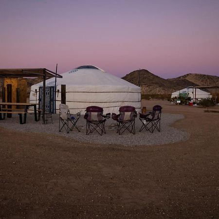 Family Style Star Gazing Yurt Hotel Twentynine Palms Exterior photo
