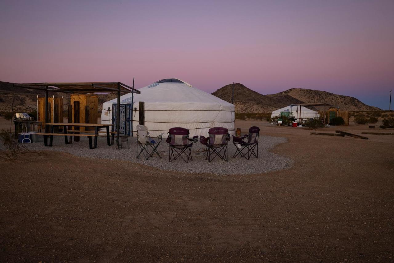 Family Style Star Gazing Yurt Hotel Twentynine Palms Exterior photo